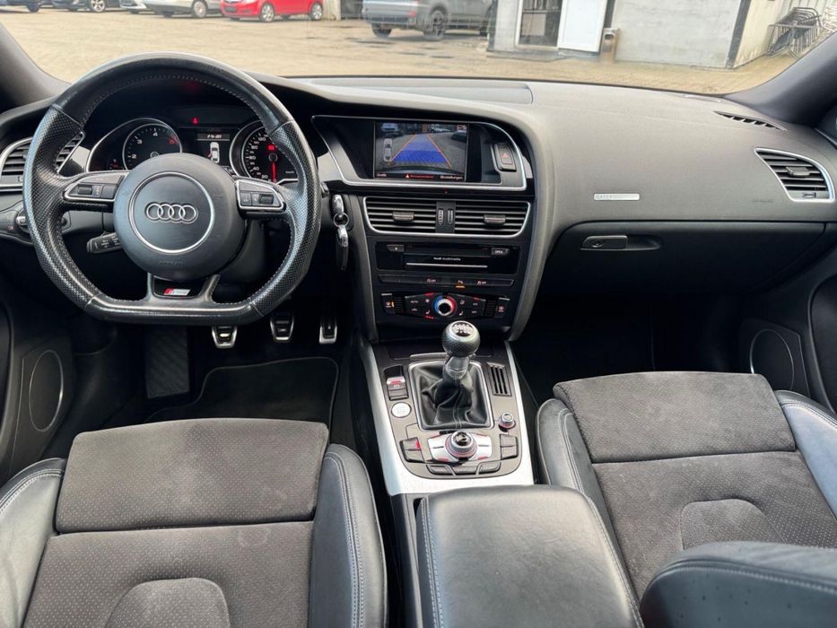 Audi A5 S-line COMPETITION /Trapa/B&O /Distronic / Euro 6/ 190 CP
