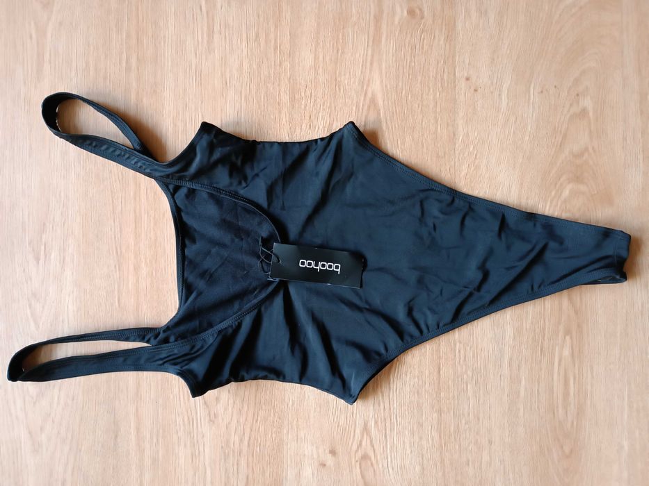 Бански и сутиени Primark, Adidas, Speedo и други