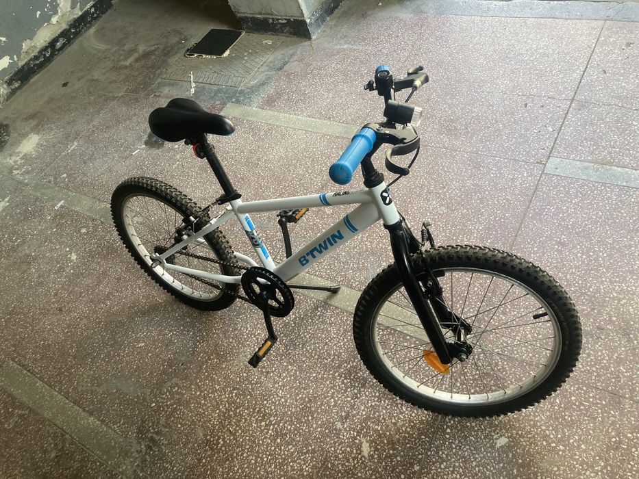 Bicileta Copii B’Twin Racing Boy cu roti de 20” varsta 6-9Ani