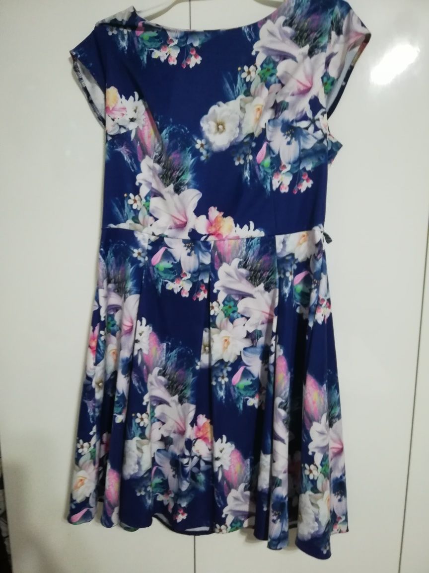 Rochie de damă colorată