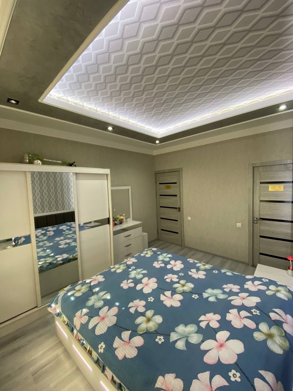 Yunusabad 19 kv uy sotiladi 4/5/5 83.200$