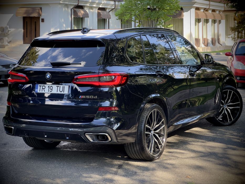 BMW X5 M50D 2019 90.000KM(Bowers,SkyLounge,Masaj,Ventilatie)