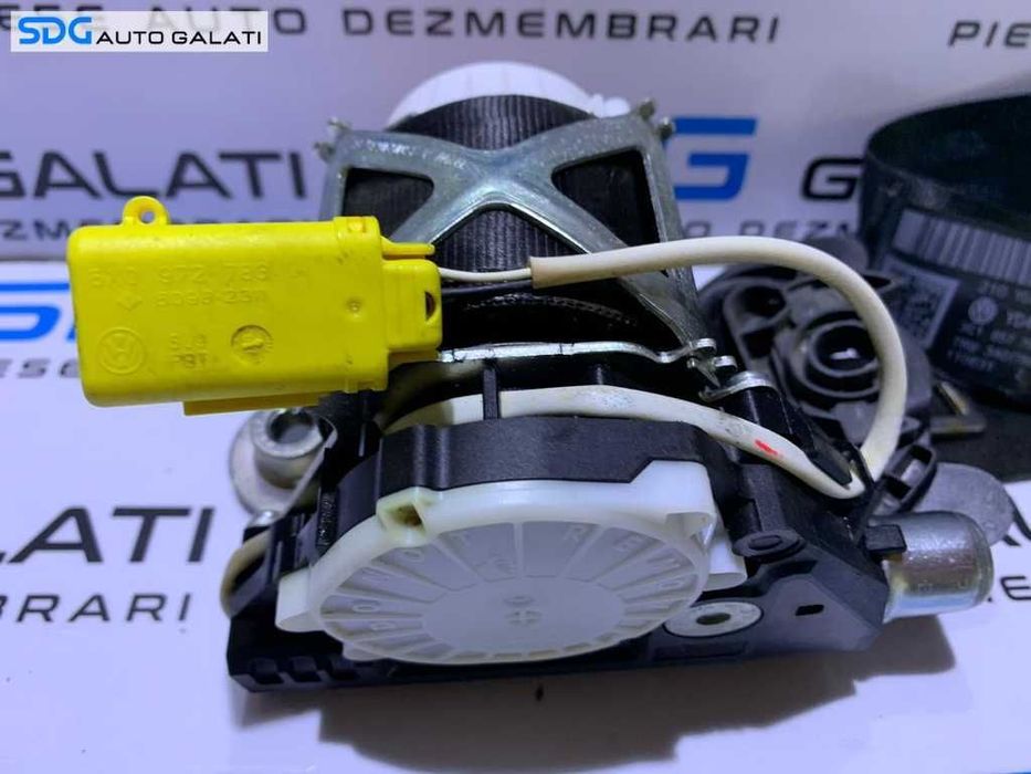 Centura Siguranta Dreapta Fata VW Passat B7 2010 - 2015 Cod 3C1857706R [LC1433]