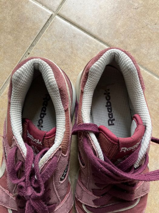Vând pantofi Reebok nr 36