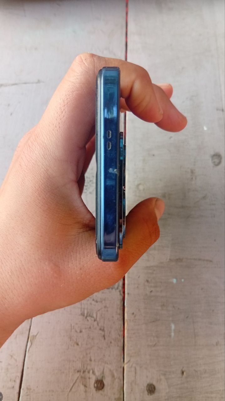 infinix hot 40 8/256 GB kar dak bor