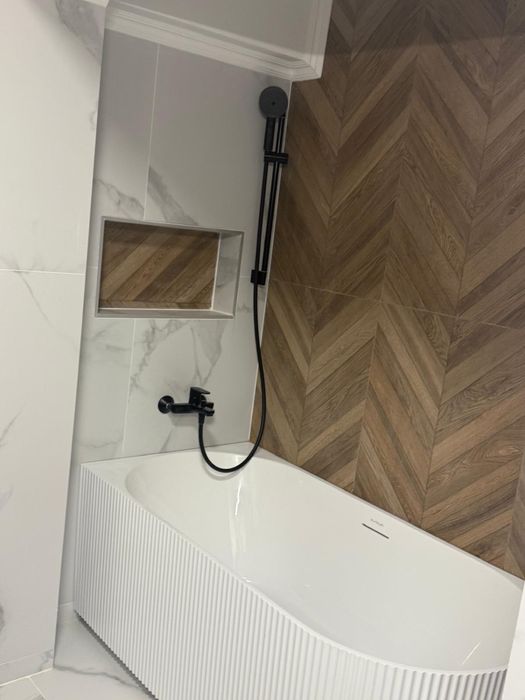 Inchiriez apartament 56 mp cu loc de parcarePacurari/Alpha Bank