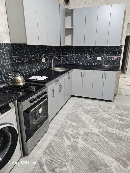 Арендага навастройка 3.хонали метро тинчлик