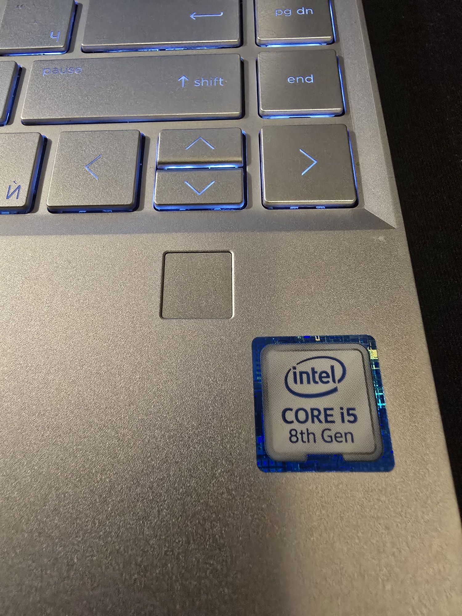 HP Envy 13" FHD i5-8265U 8gb RAM 256gb NVMe
