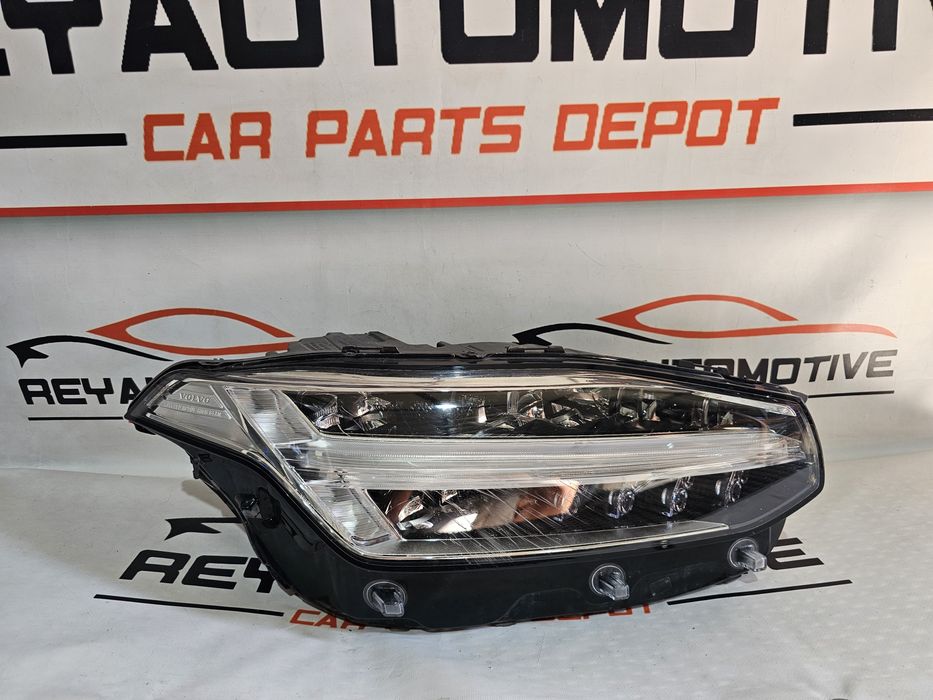 Far dreapta led Volvo XC90 XC 90 dupa 2014 cod 31655159