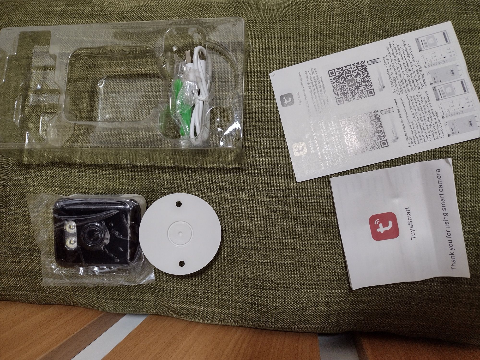 Нова WiFi Tuya камера 5MP