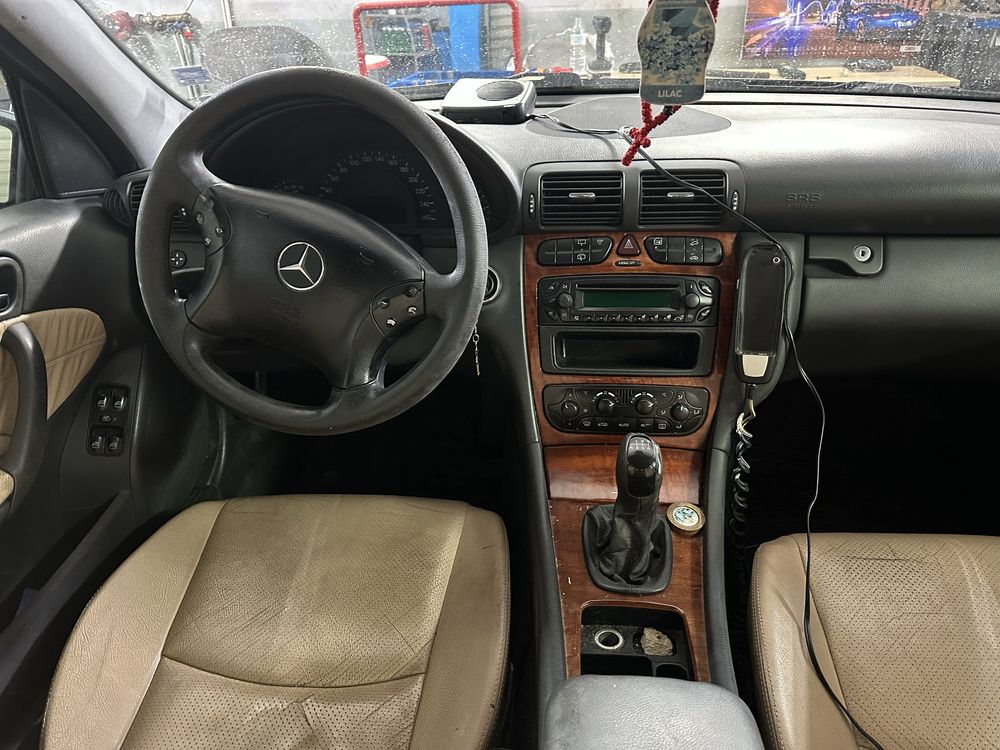 Mercedes c180 на части
