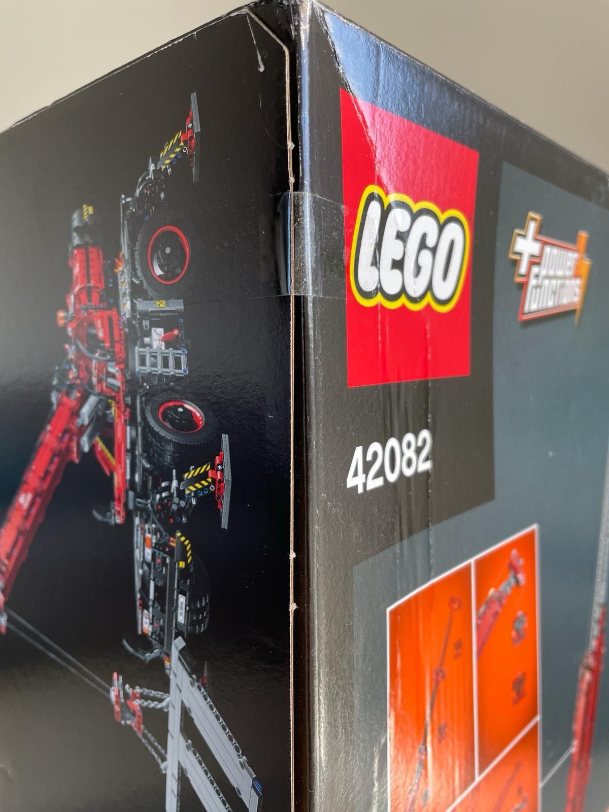 Lego Technic: Rough Terrain Crane (42082) Sigilat