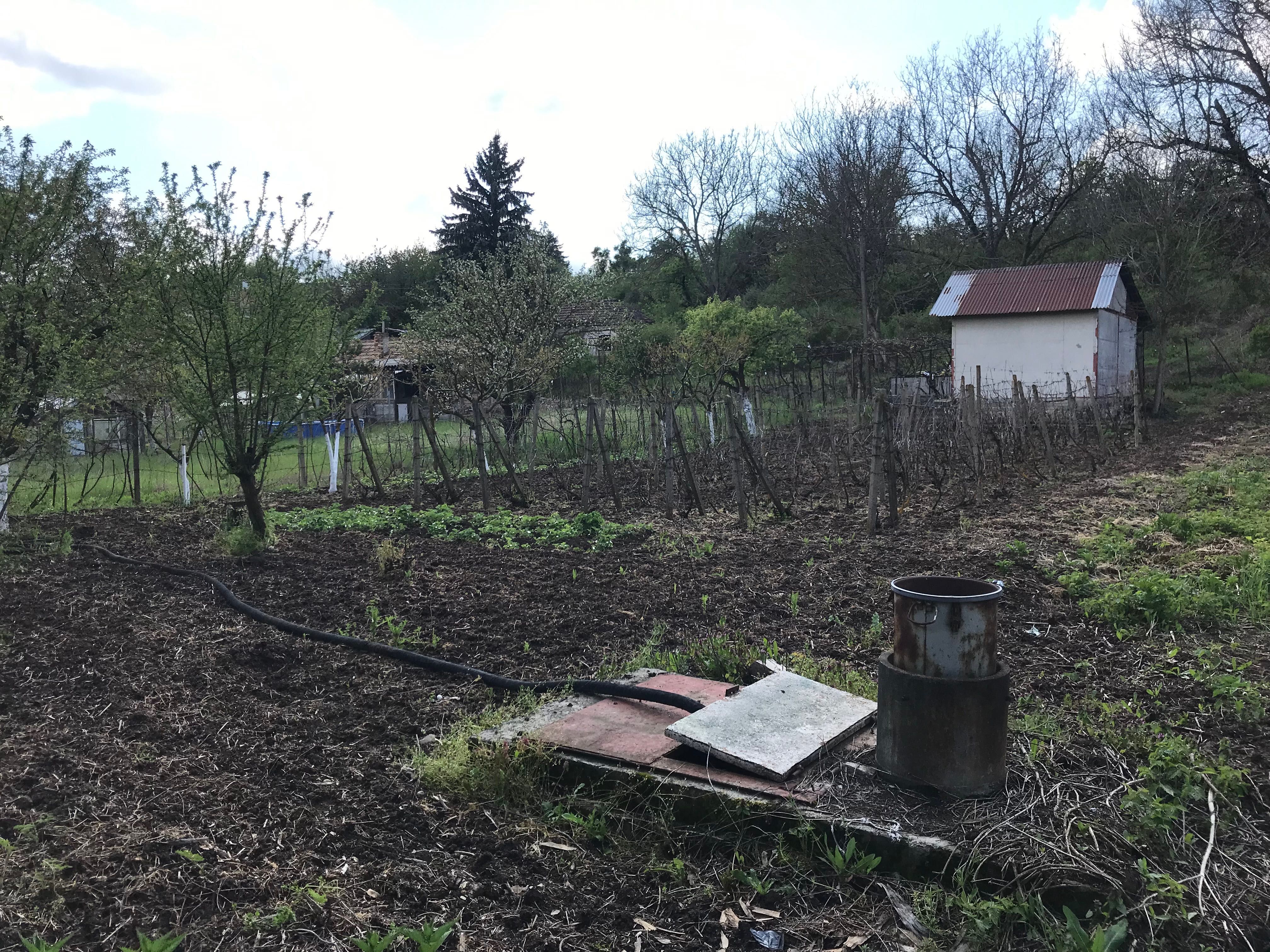 Продавам вила м-ст Малкият Хълм