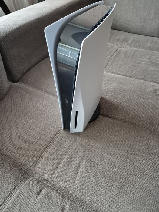 PlayStation 5 диск версия + 2 игри