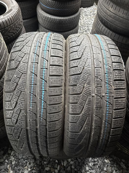 Anvelope de iarna 235/45 R20