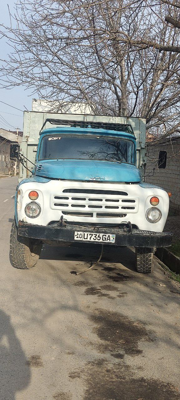 Zil 130 selxoz sotiladi