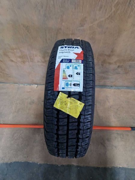 1 Stria R15 C 215/70/ 
нова лятна гума DOT2120