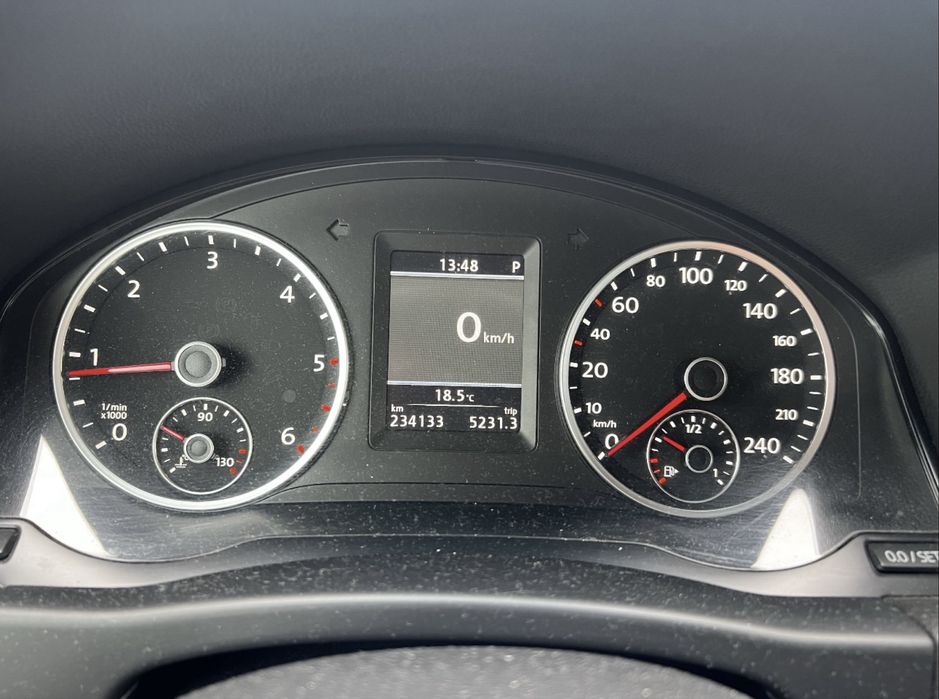 Volkswagen Tiguan // 4x4 R-line // 2014 2.0D // Proprietar