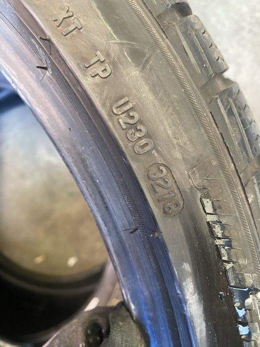 275/35/21 si 315/30/21 Pirelli