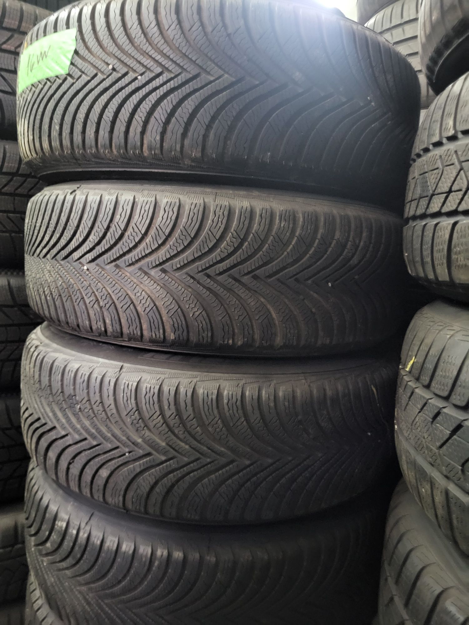 4 бр зимни 205/60/16 Michelin