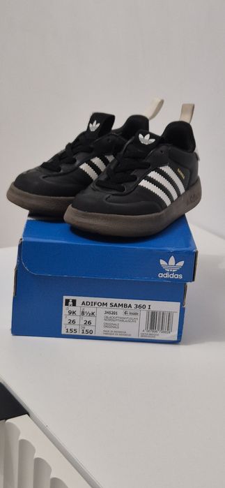 Adidasi originali, mărimea 26