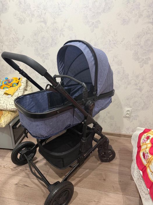Коляска летняя в хорошем состояний