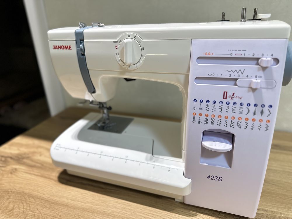 Yangi Janome 423S tikuv mashinasi sotiladi