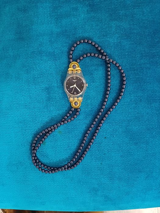 Swatch дамски часовник с перли