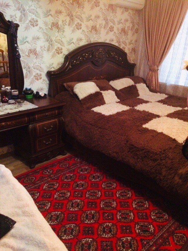 Продается 3 ком.кв. в массиве Феруза, М.Улугбекский район