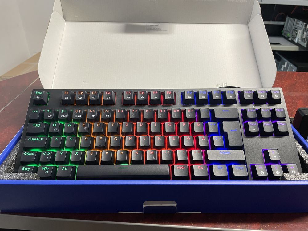 Tastatură mecanică Tecurs RGB Red Switch MK204