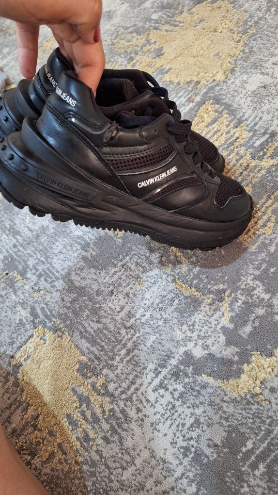 Adidasi calvin klein