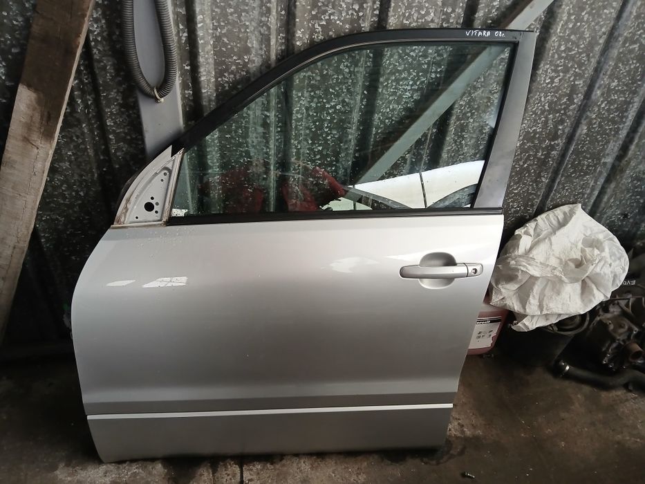 Предна лява врата Suzuki Vitara
