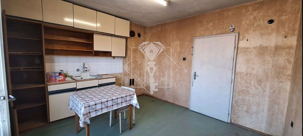 Продава се Тристаен апартамент в Пловдив, Каменица 1 - 97 кв.м за 1805 €/кв.м - Снимка #1