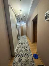 Продается квартира 2х комнатная, есть балкон,Напротив Алматы арена