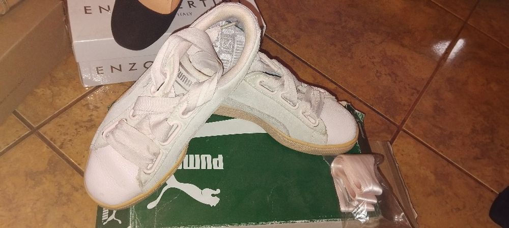 Vând adidași puma nr36