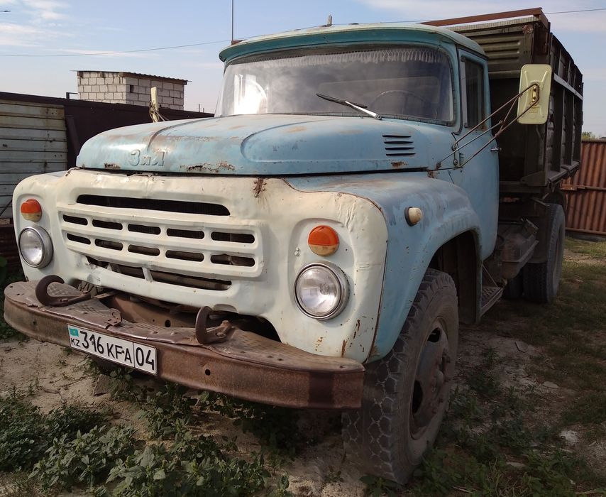 Продам машину Зил 130