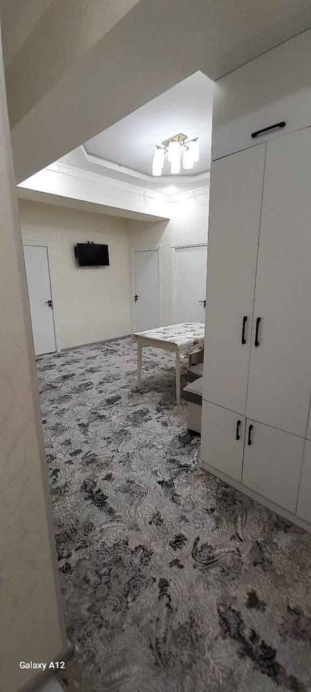 Arenda Beltepa Yangi toshmi Ibn sino Navastoyka 4 xona kamfort   700$