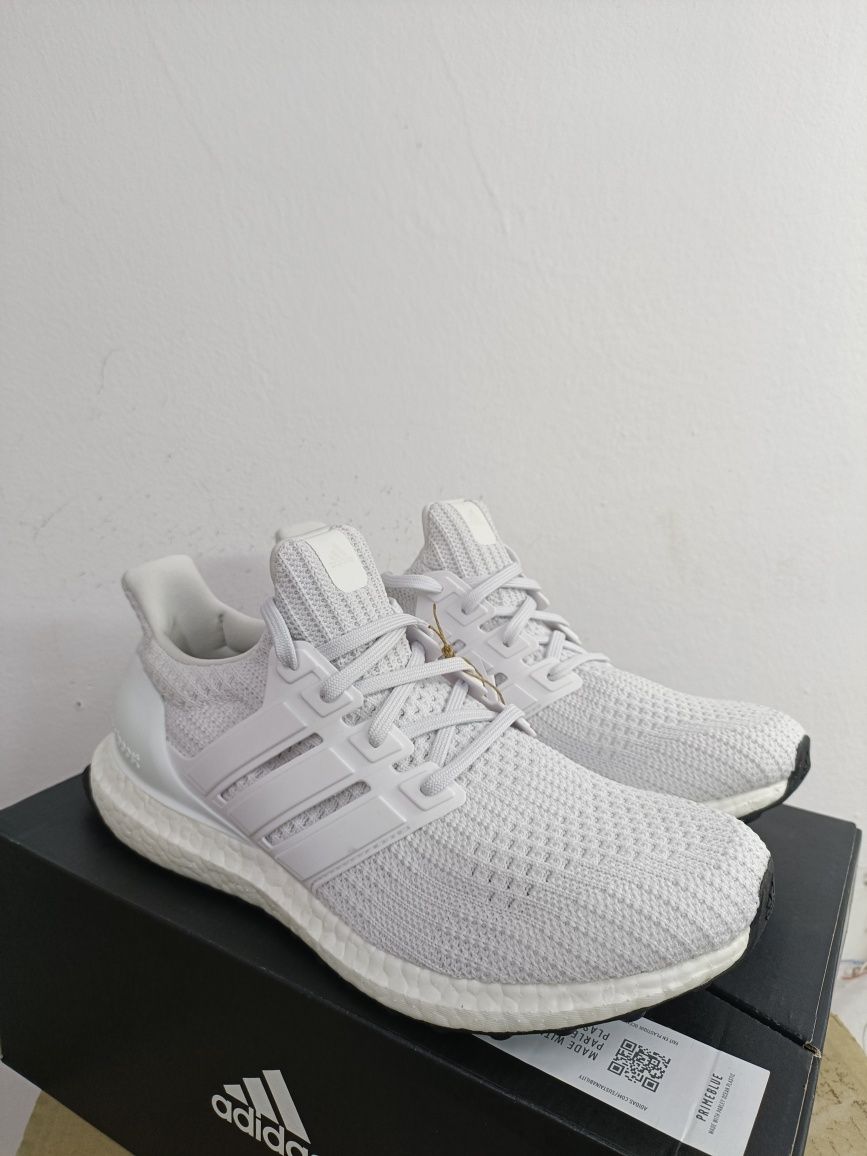 Adidas Ultraboost 4.0 DNA номер 42