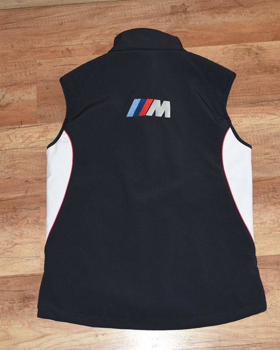 BMW M Power оригинален софтшел елек размер S, но става и за М