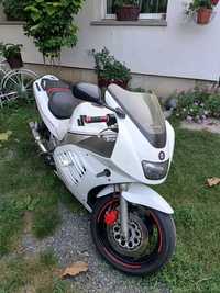 Vand sau schimb Suzuki RF 600 R