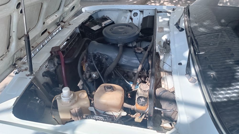 Lada 2107 sotiladi