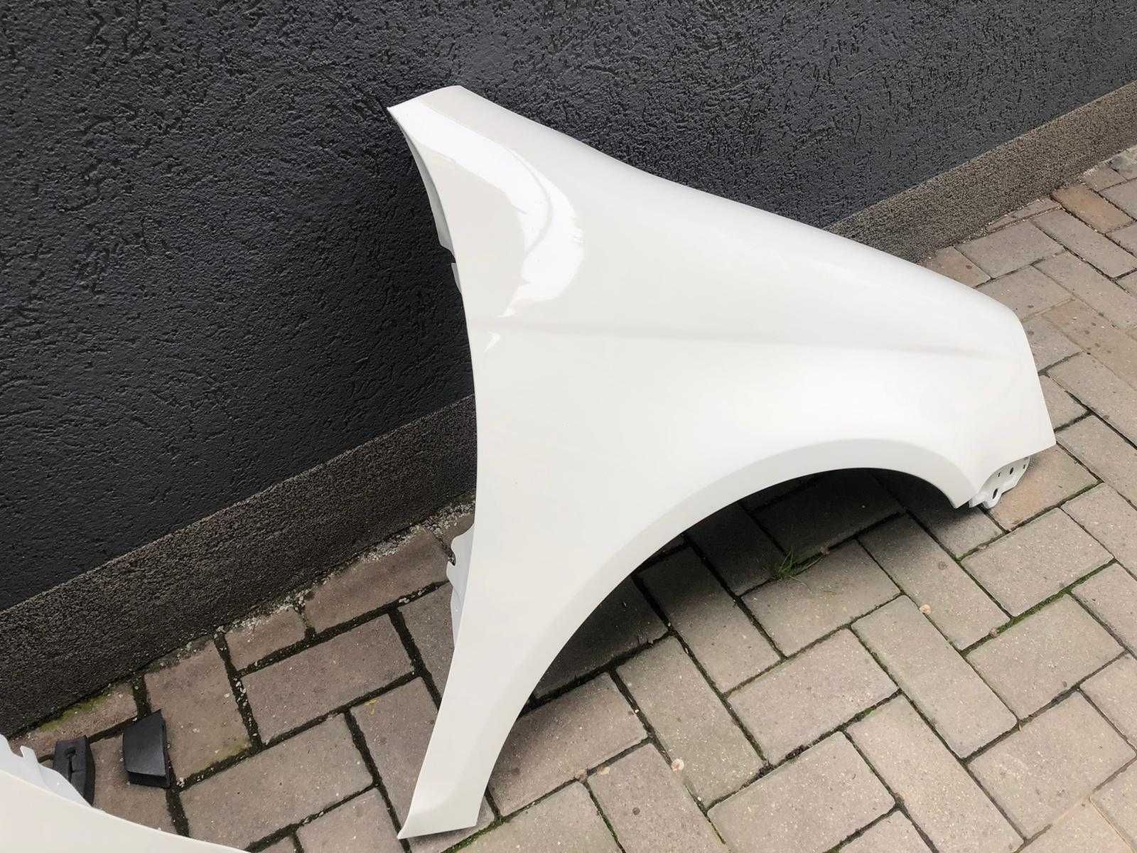 Aripa Fata Dreapta VW Jetta 3/III 2005-2011 Vopsita Alb