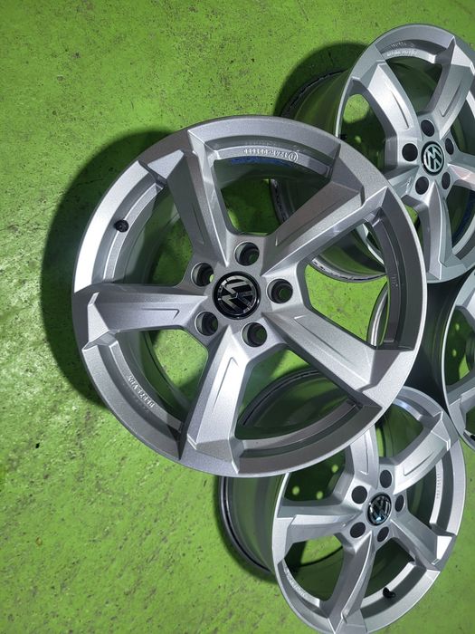 17 5x112 Vw Passat Tiguan Touran Caddy Golf 5х112