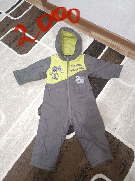 Продам детские комбинезоны