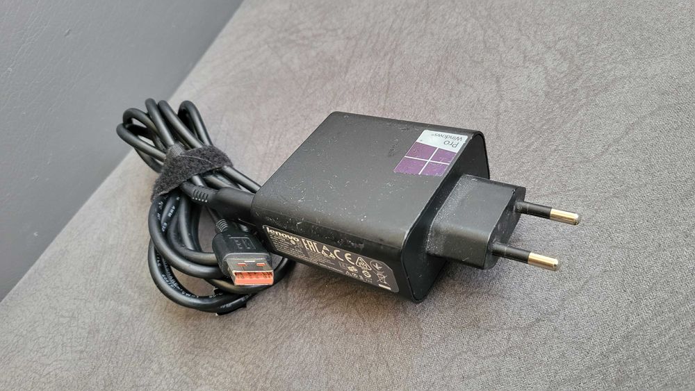 LENOVO Incarcator Ac Adaptor 20V-2A si 5.2V-2A Mod, ADL40wlg fuctional