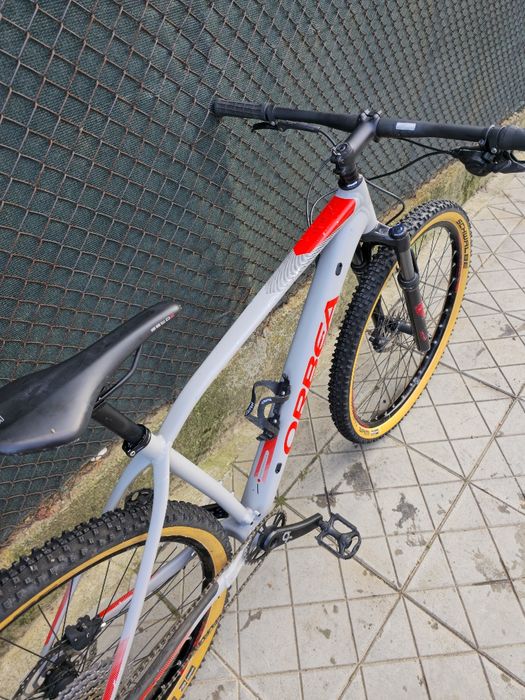 Orbea Alma 29 цола 1x12 SLX, Rockshox Judy Въздушна вилка, куха ос Цен