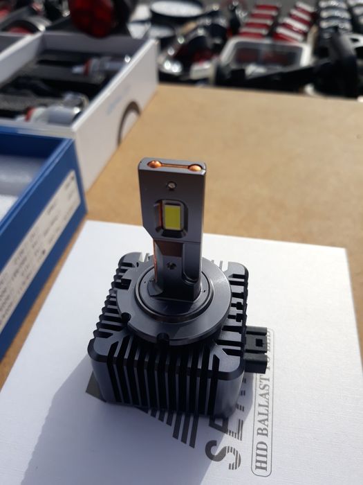 Set Becuri LED D1s, D2s , D3s ,H7 Canbus  30000lm