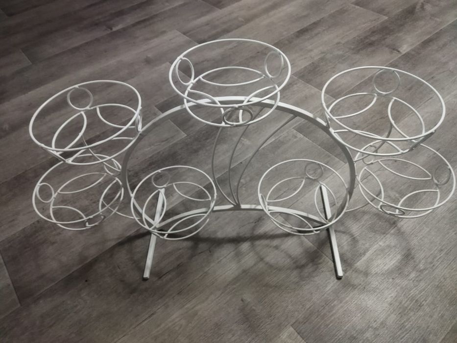 Подставка для цветов  новая