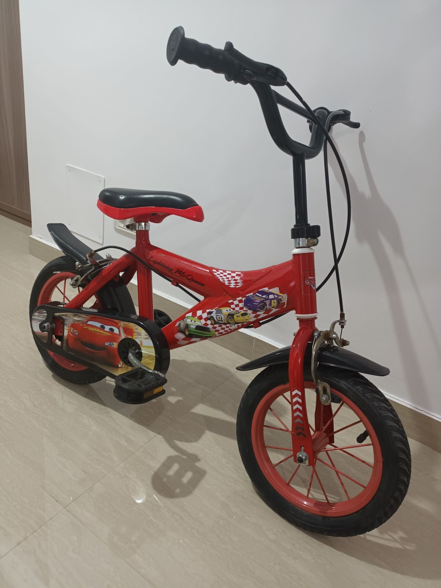 Bicicleta copii rosie