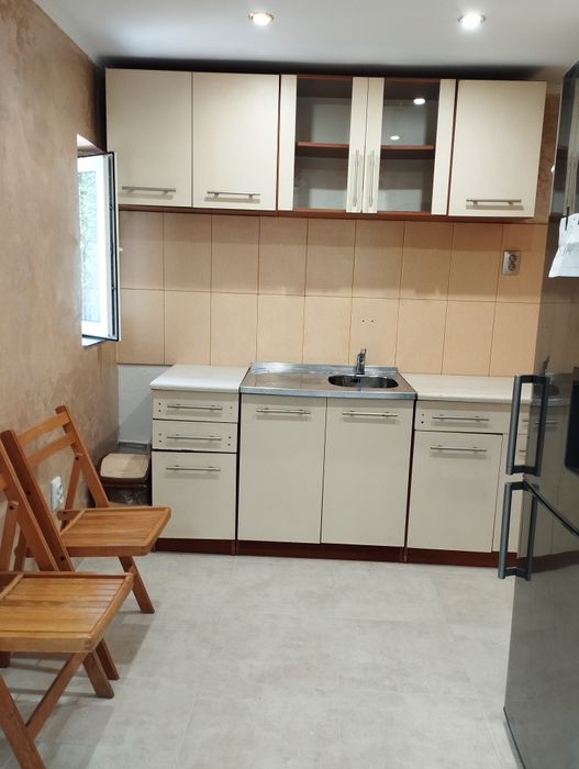 Продавам КЪЩА ул.ХР.БОТЕВ